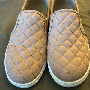 Steve Madden ✨ blush pink slip on shoe